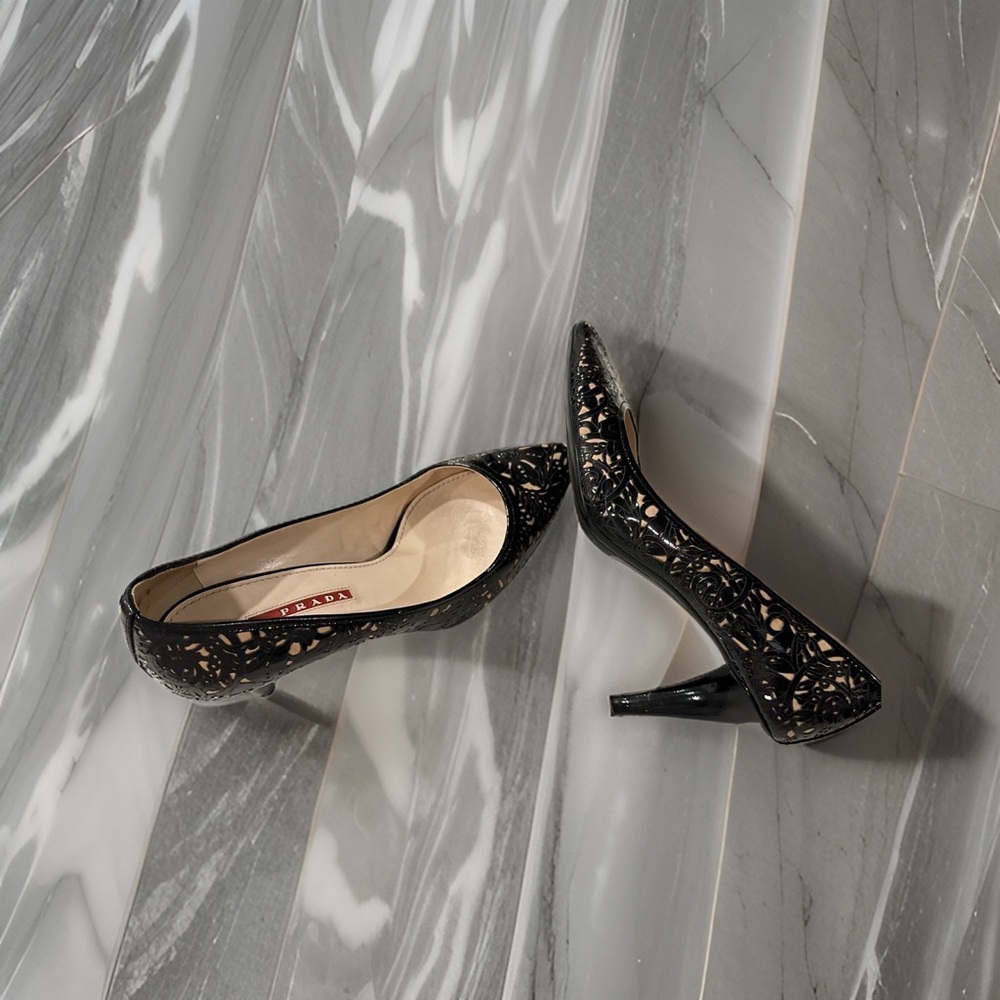 *AUTHENTIC PRADA PUMPS